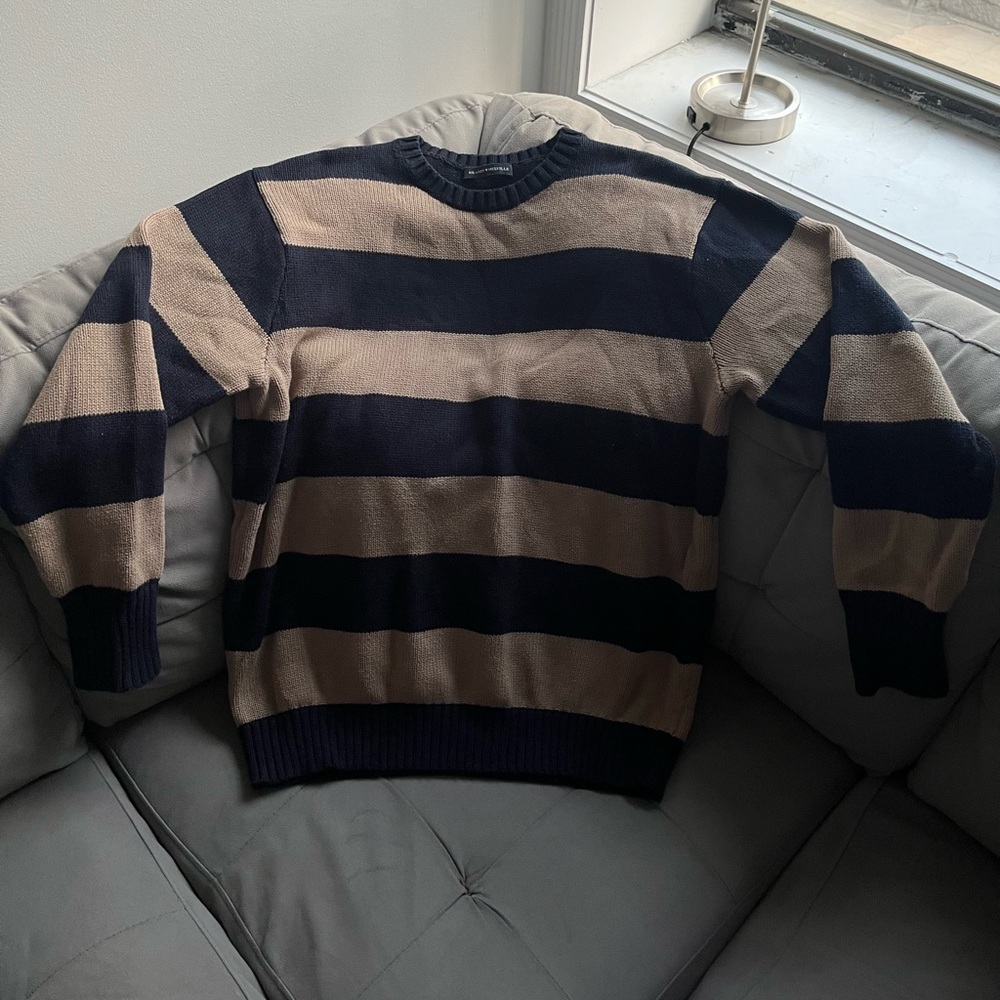 Brandy Melville sweater